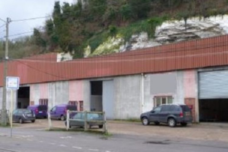 Local d’activité – CANTELEU – 818m²