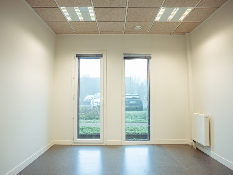 SAINT-ROMAIN DE COLBOSC – BUREAUX DE 16m2, 23m2 et 31m2