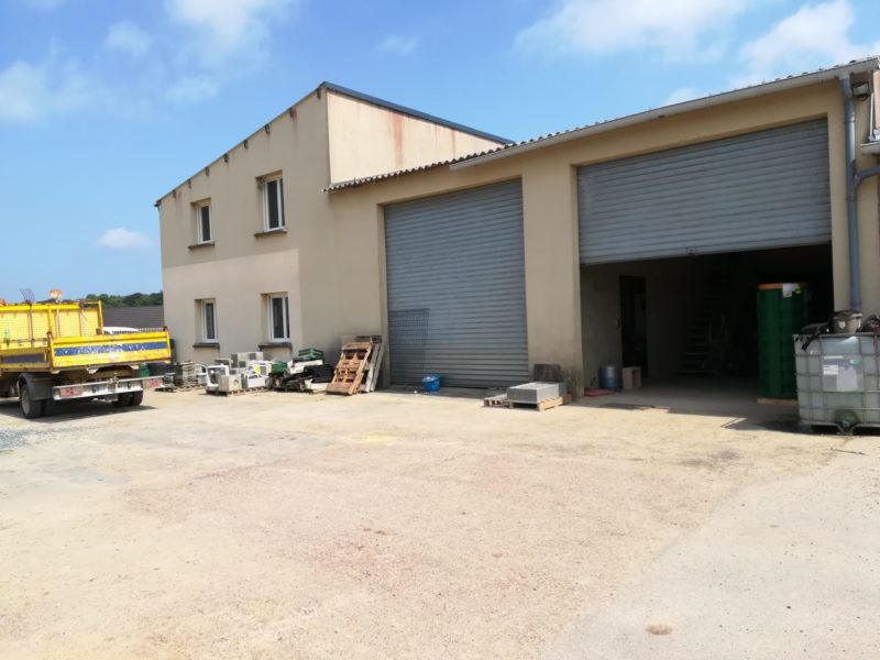 entrepôt sur l’axe Cherbourg Flamanville