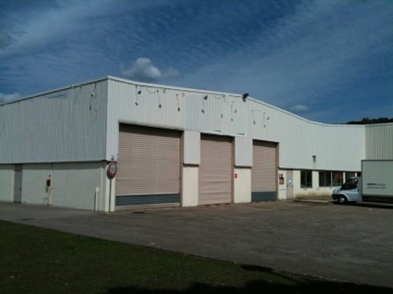 Location Entrepôt ST LEONARD