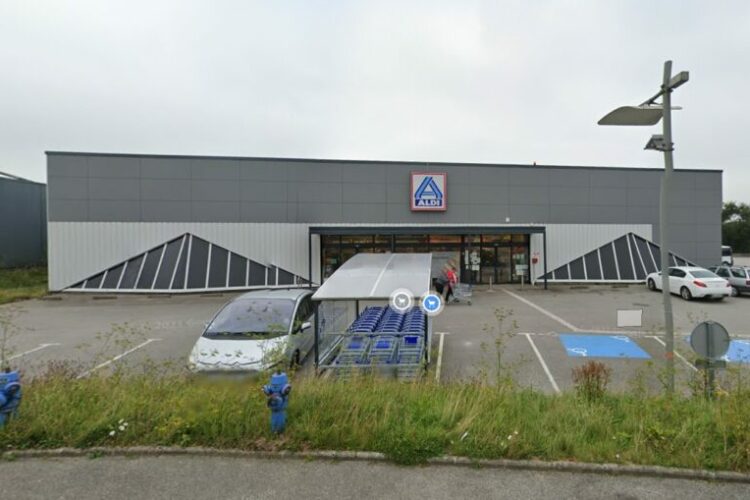Bâtiment à usage commercial