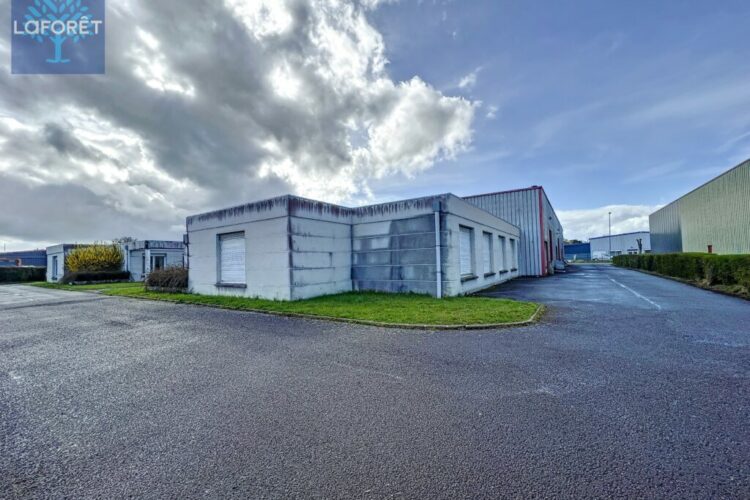 Local d’activités Bernay 2100 m² – 4 000 m² de terrain