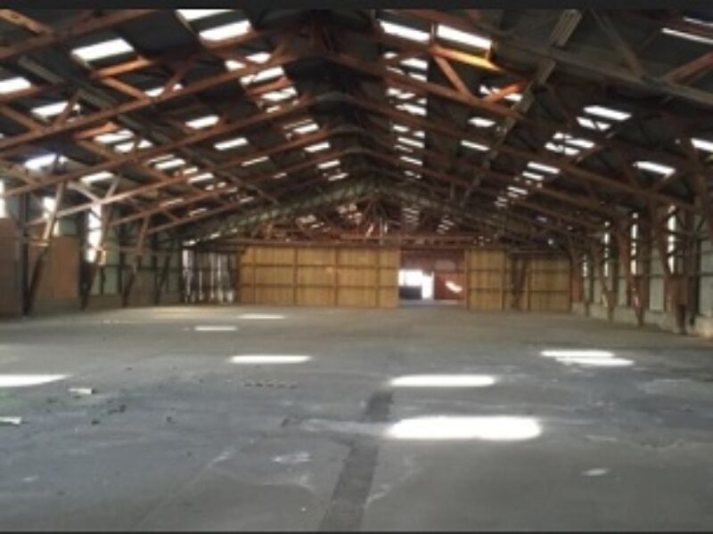 Location Entrepôt ST LEONARD