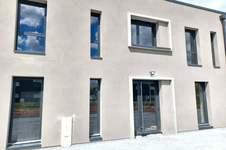 BRETTEVILLE SUR ODON – A Vendre – BUREAUX à partir de 77 M² – Location possible