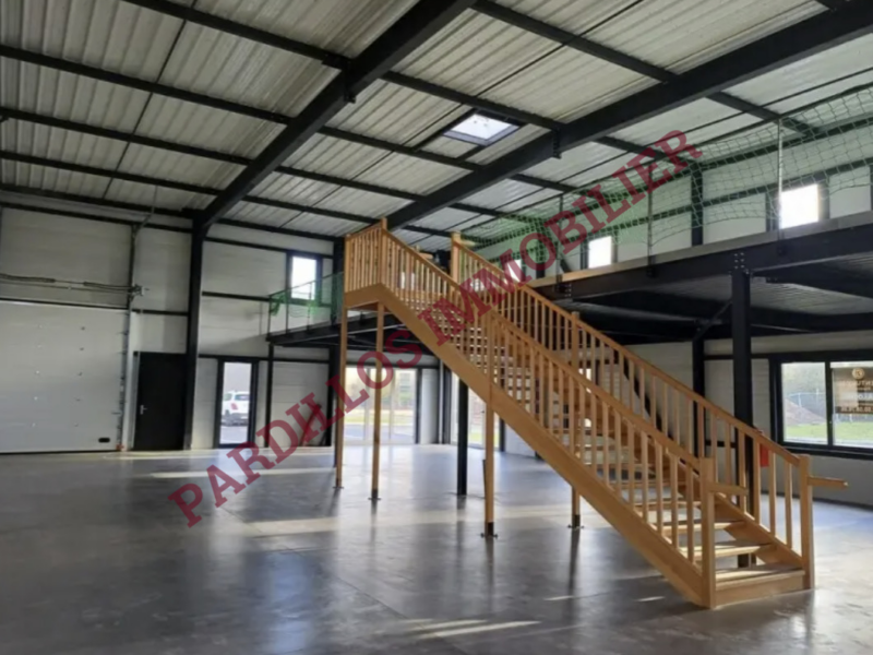 CORMELLE LE ROYAL – A louer – LOCAL COMMERCIAL Neuf- 469 m²