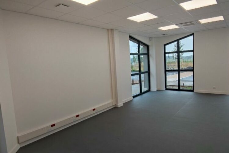 Bureau neuf PAVILLY
