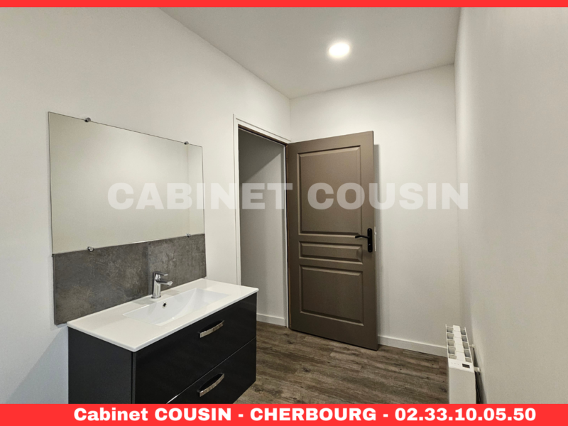 100 m² de bureaux, entrée de cherbourg, zone franche