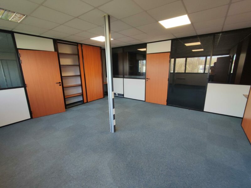 Bureau de 75.05 m2