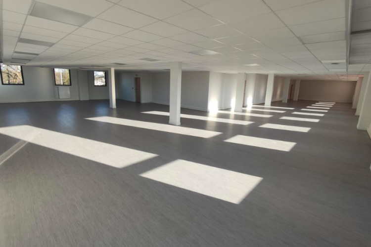 Bureau neuf à louer proche Rouen centre 309 m2