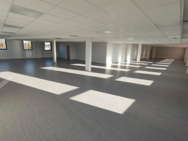 Bureau neuf à louer proche Rouen centre 309 m2