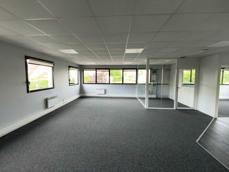 Bureau de 94.26 m2