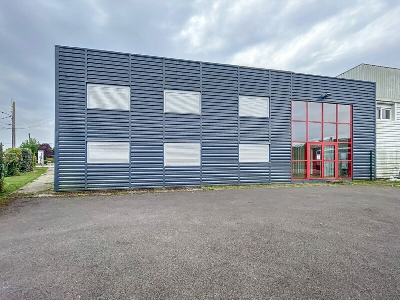 Local d&rsquo;activité / Entrepôt 1 540 m²